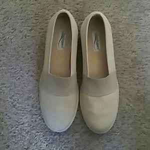 Women Shoes.